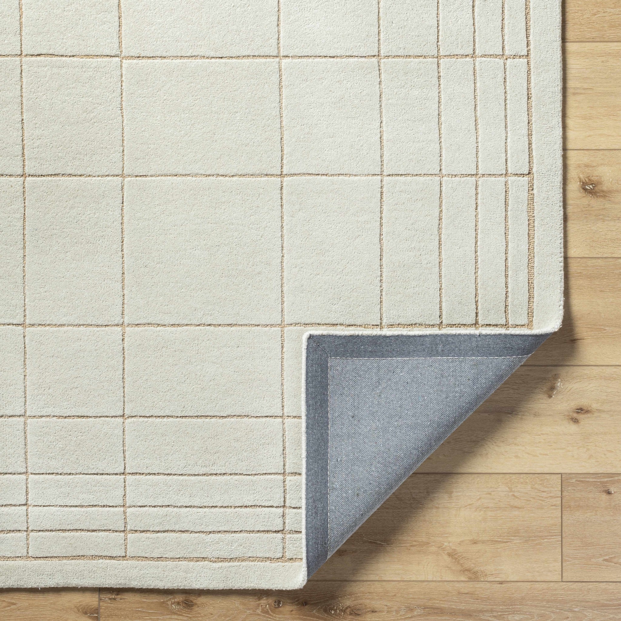The Sable Rug – Hand-Tufted Wool in Gray & Tan