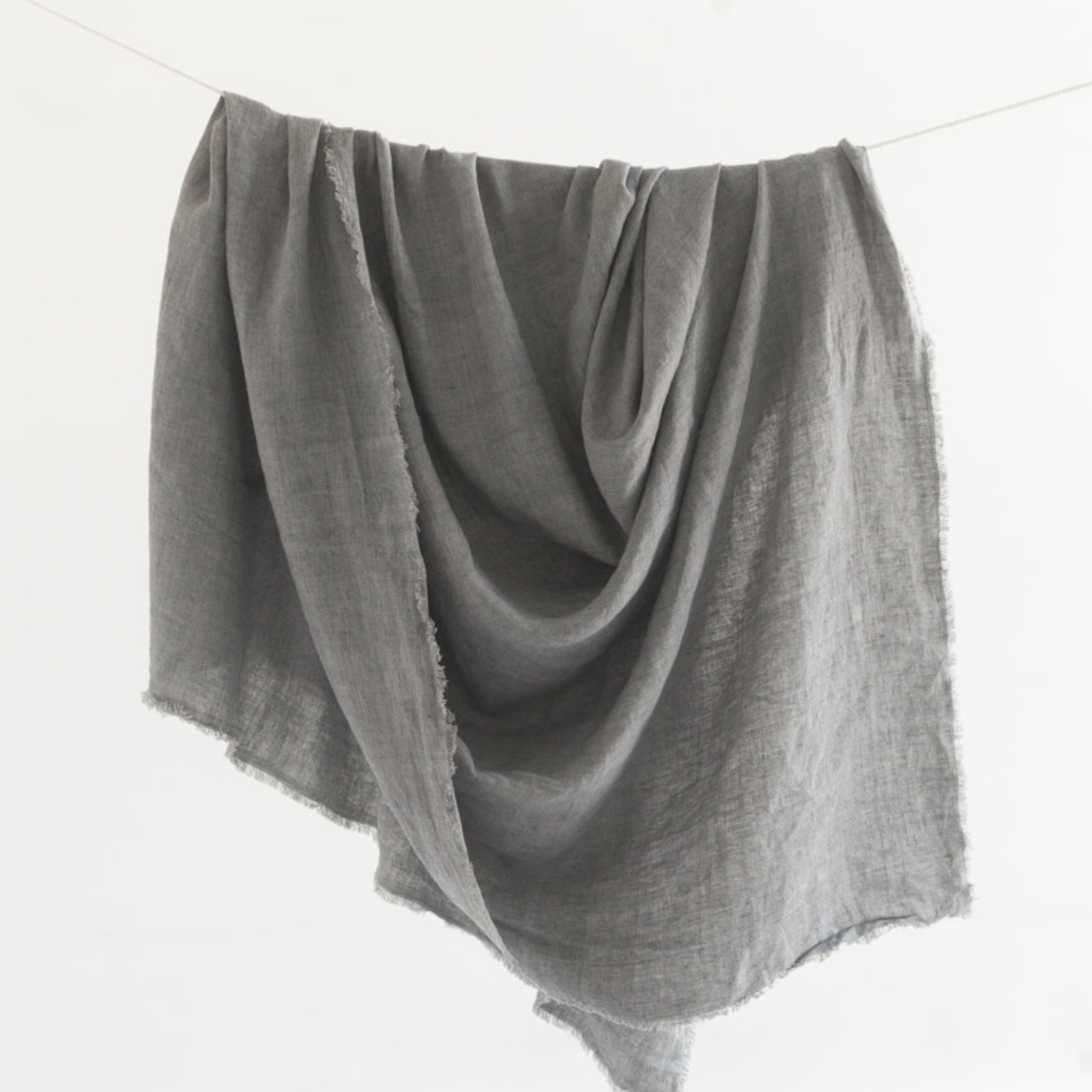 The Calvi Linen Throw – Stonewashed