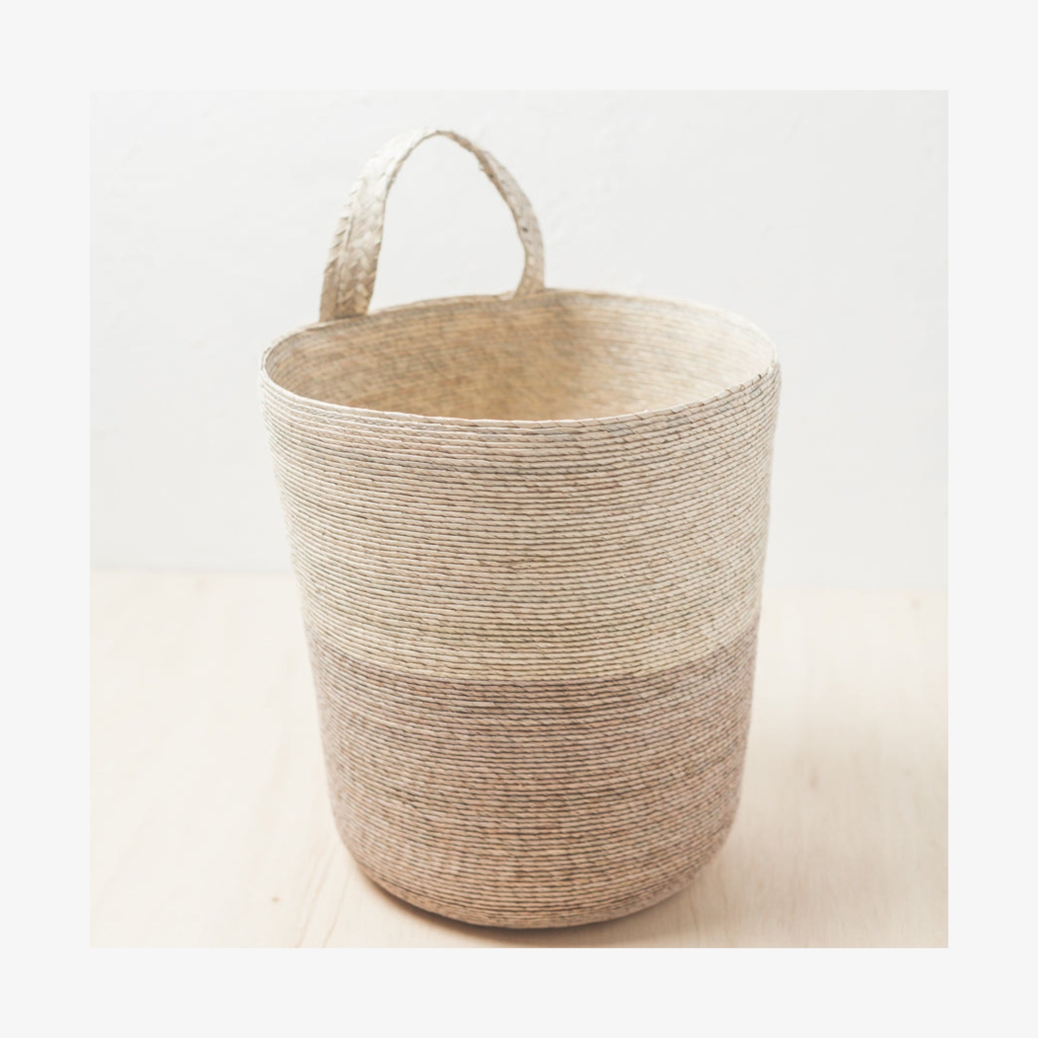 The Palmera Hanging Basket