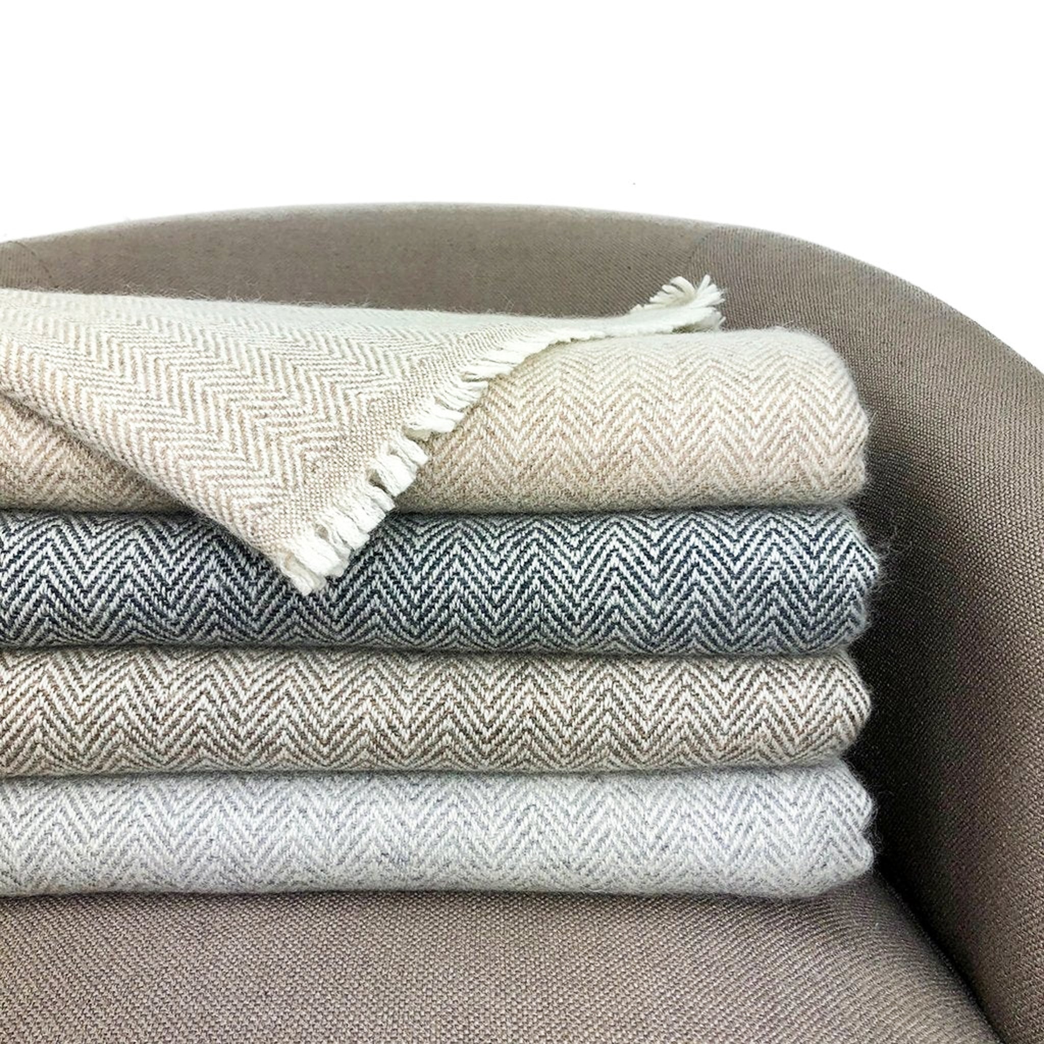 Himalayan Handloomed Cashmere Throw