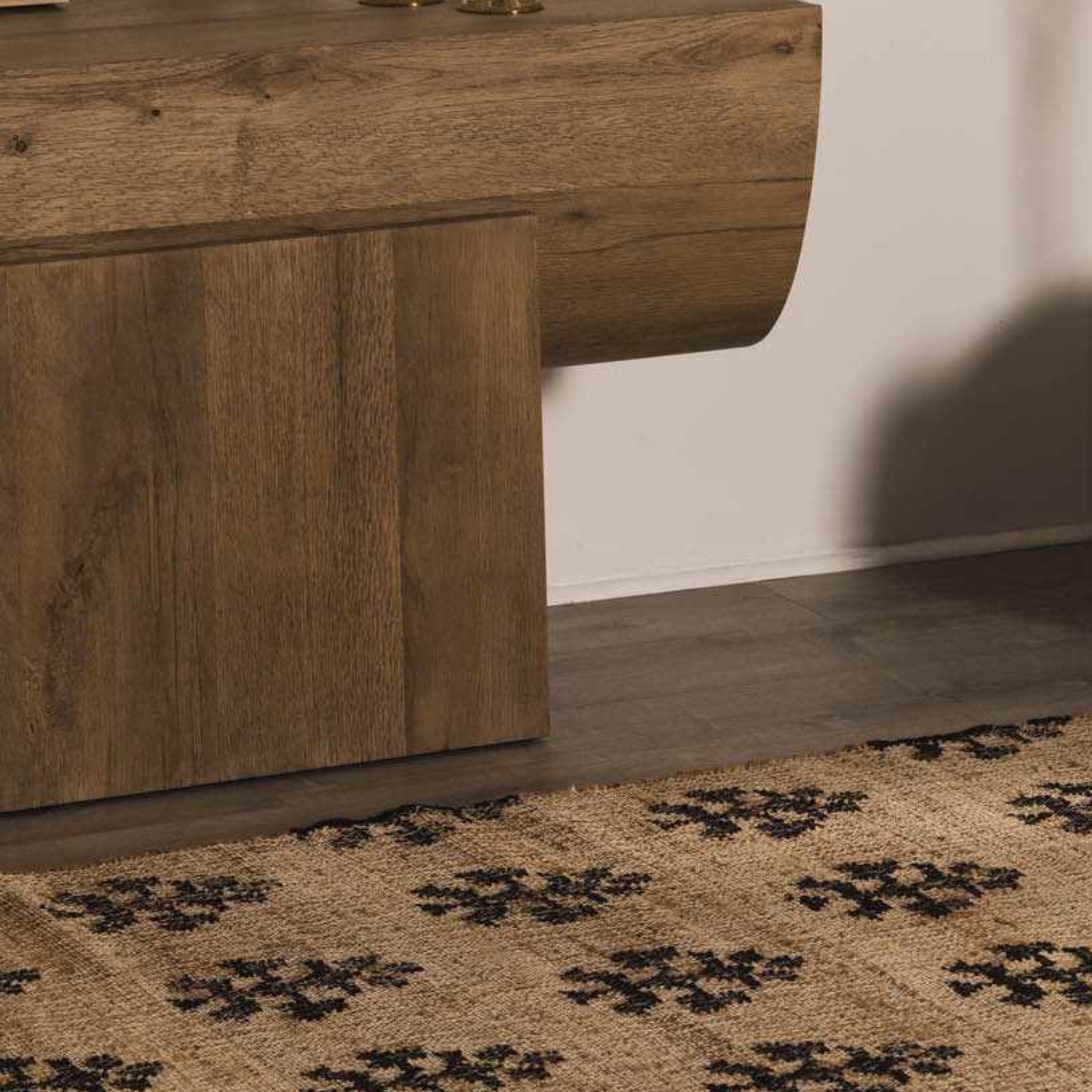 The Portico Rug – Jute & Wool in Heritage Motif