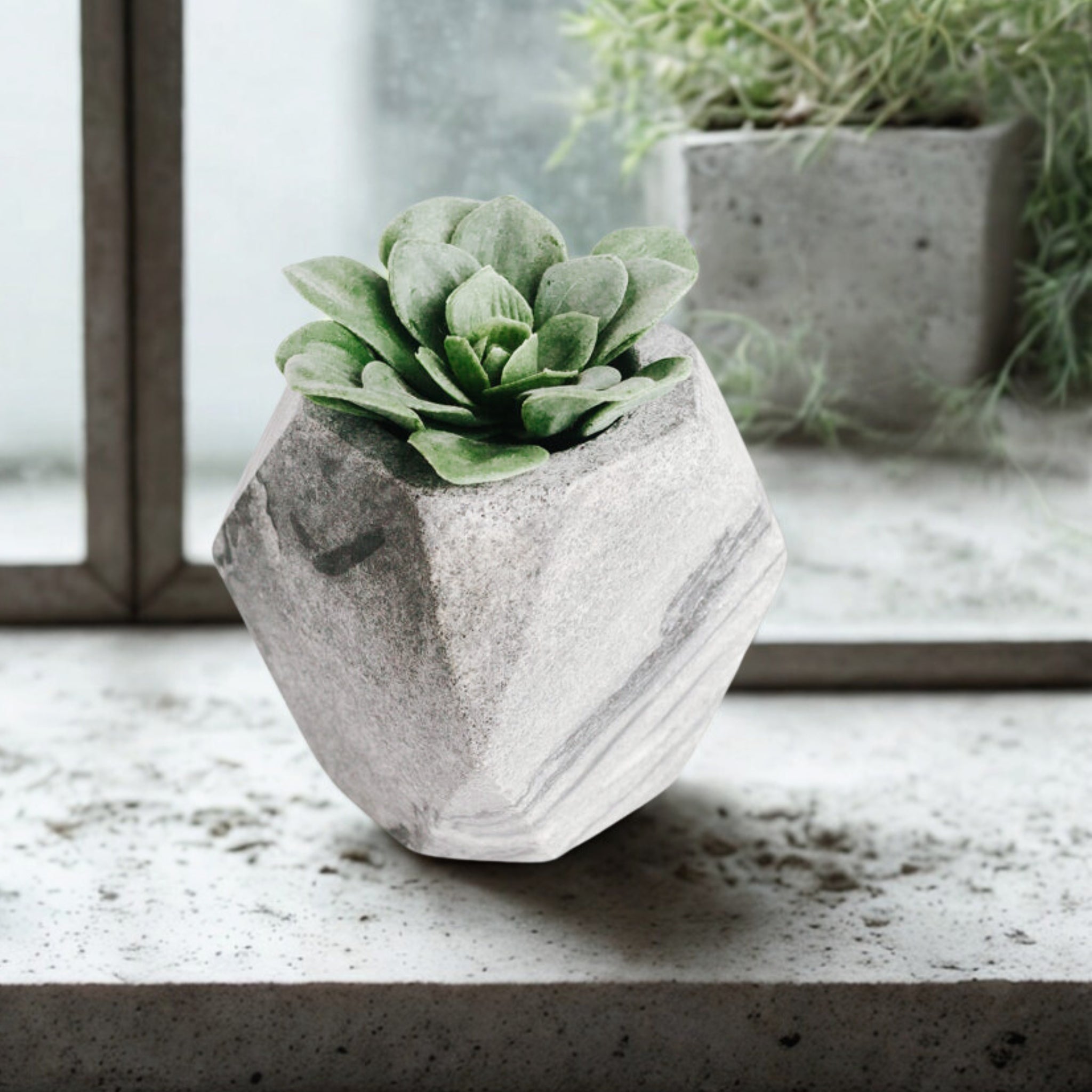 Solenne Marble Planter