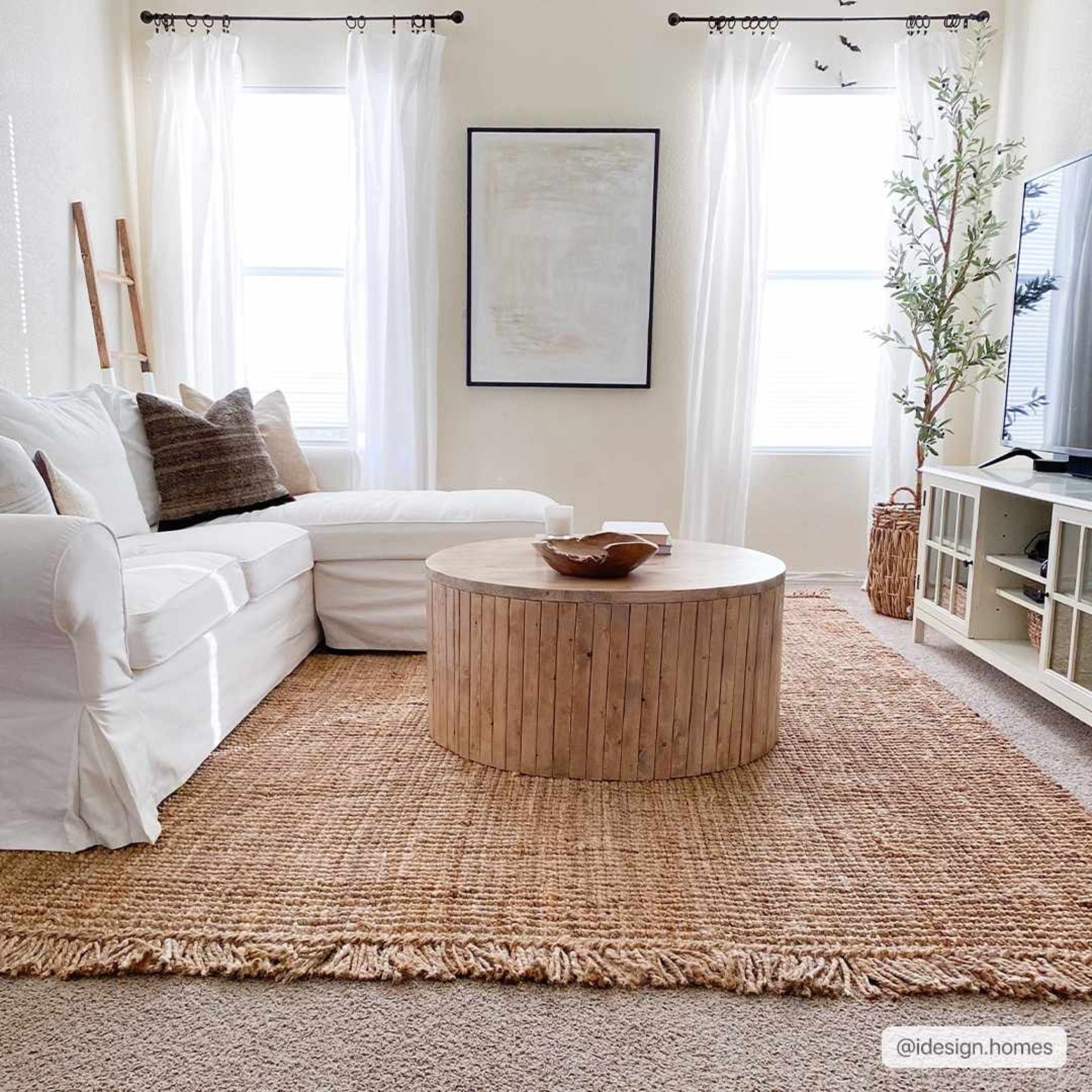 The Terrana Rug — Handwoven Jute in Natural Tan